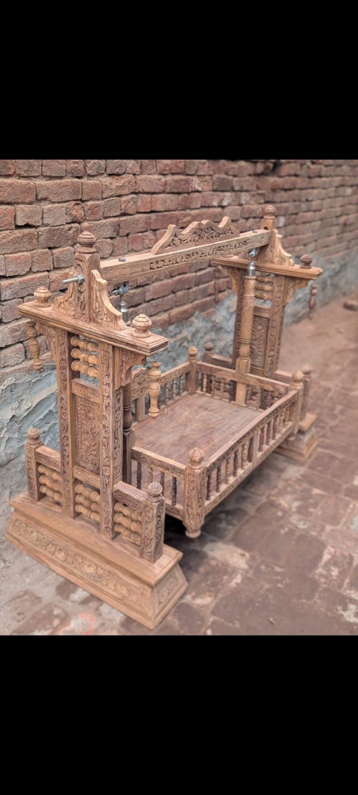 Royal jhoola — Chinioti furniture